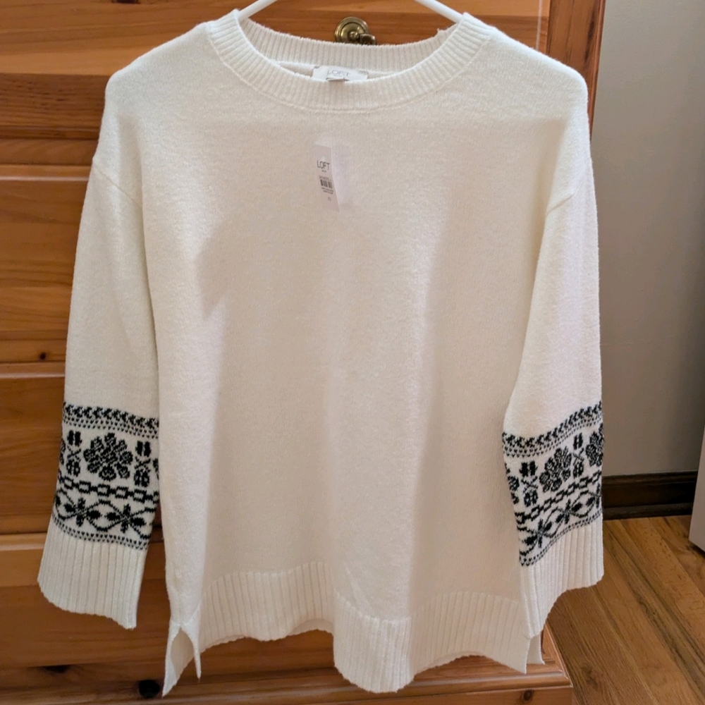 Women's sweater